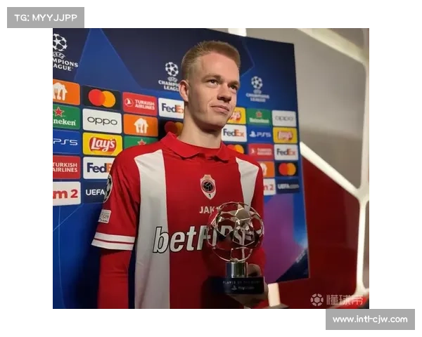 马赛主帅调整阵容,费尔梅伦红牌后防线重组 马赛主帅调整阵容,费尔梅伦红牌后防线重组